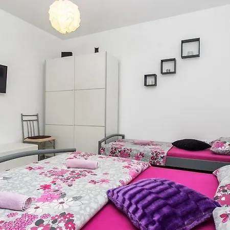 Krilo Jesenice 13898a Dugi Rat